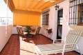 Amplia terraza privada (30m2), muy soleada (orientación sur), con toldo y muebles de jardín